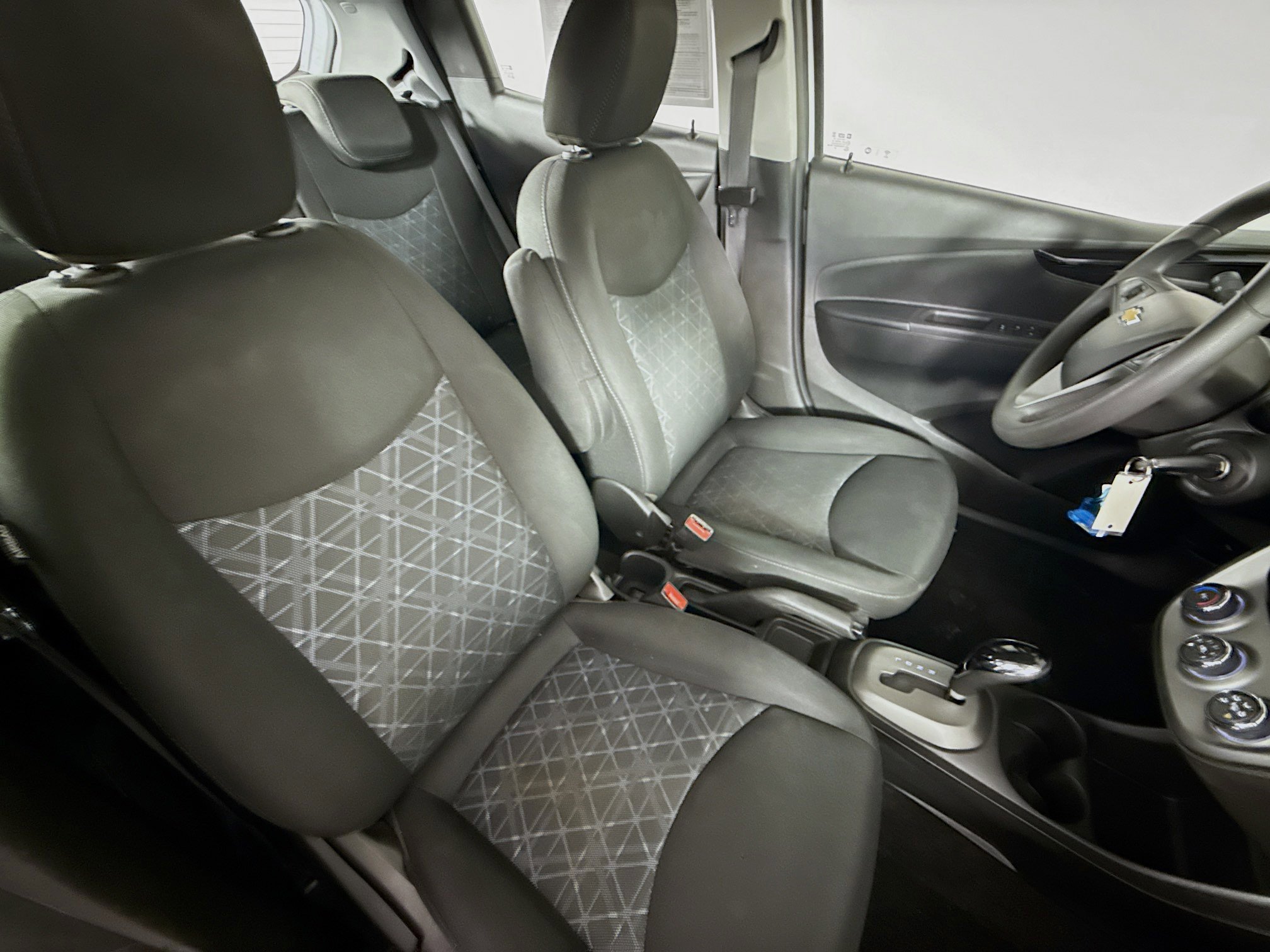 Used 2020 Chevrolet Spark LT image 33