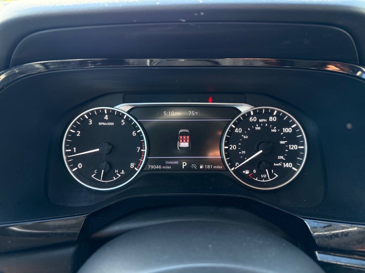 Used 2022 Nissan Pathfinder SV FWD image 14