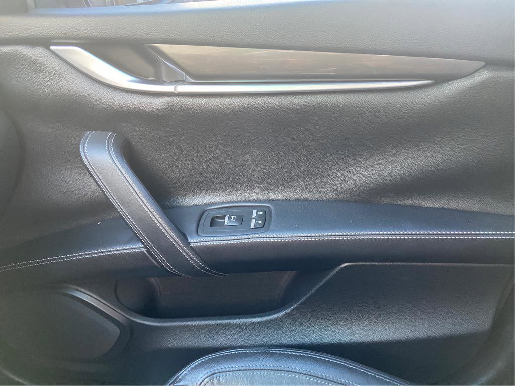 Used 2016 Maserati Ghibli image 30