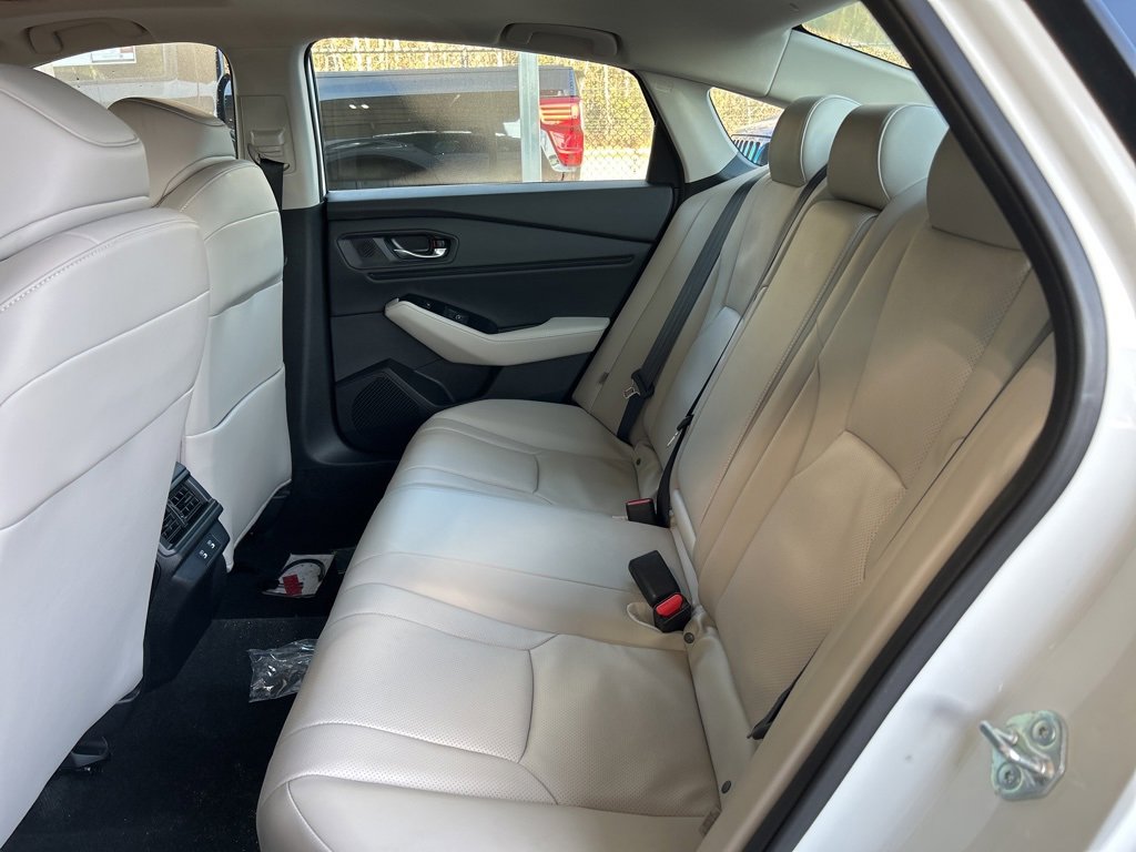 Used 2023 Honda Accord Touring image 9
