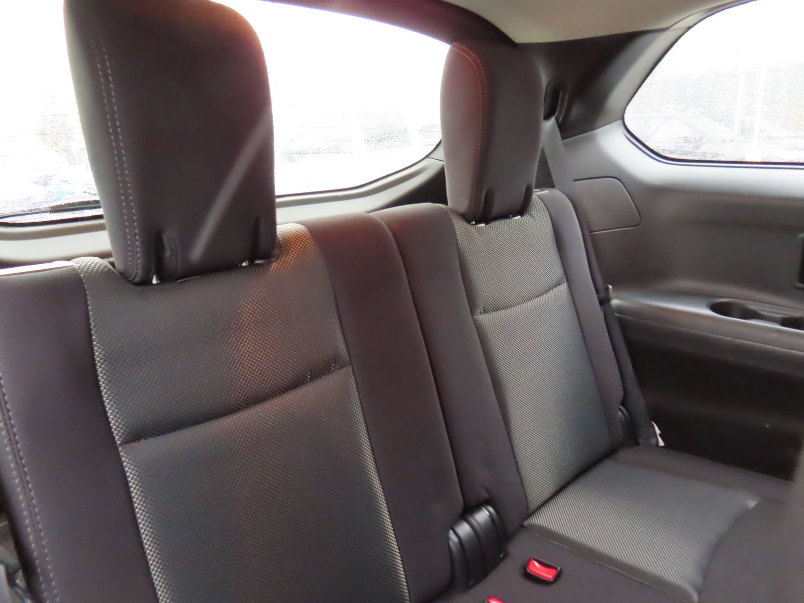 Used 2019 Nissan Pathfinder SV image 41