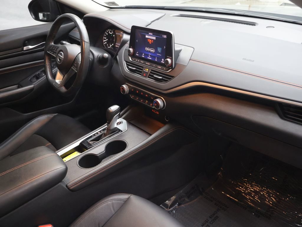 Used 2022 Nissan Altima 2.0 SR image 10