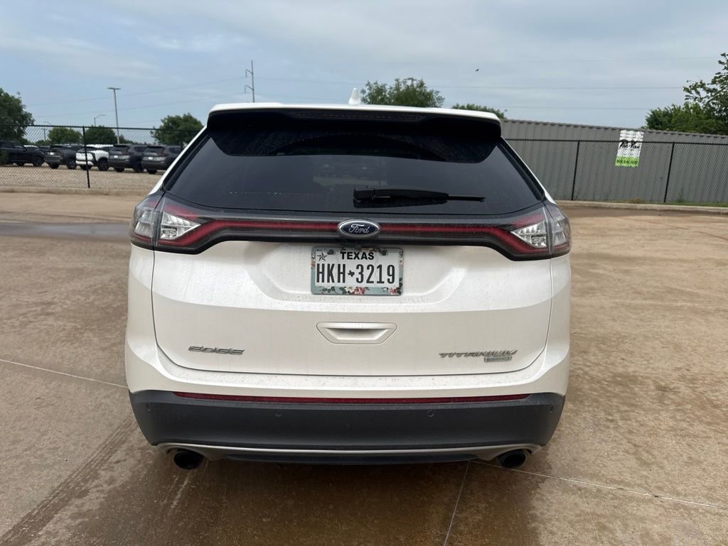 Used 2016 Ford Edge Titanium w/ Equipment Group 301A FWD image 4