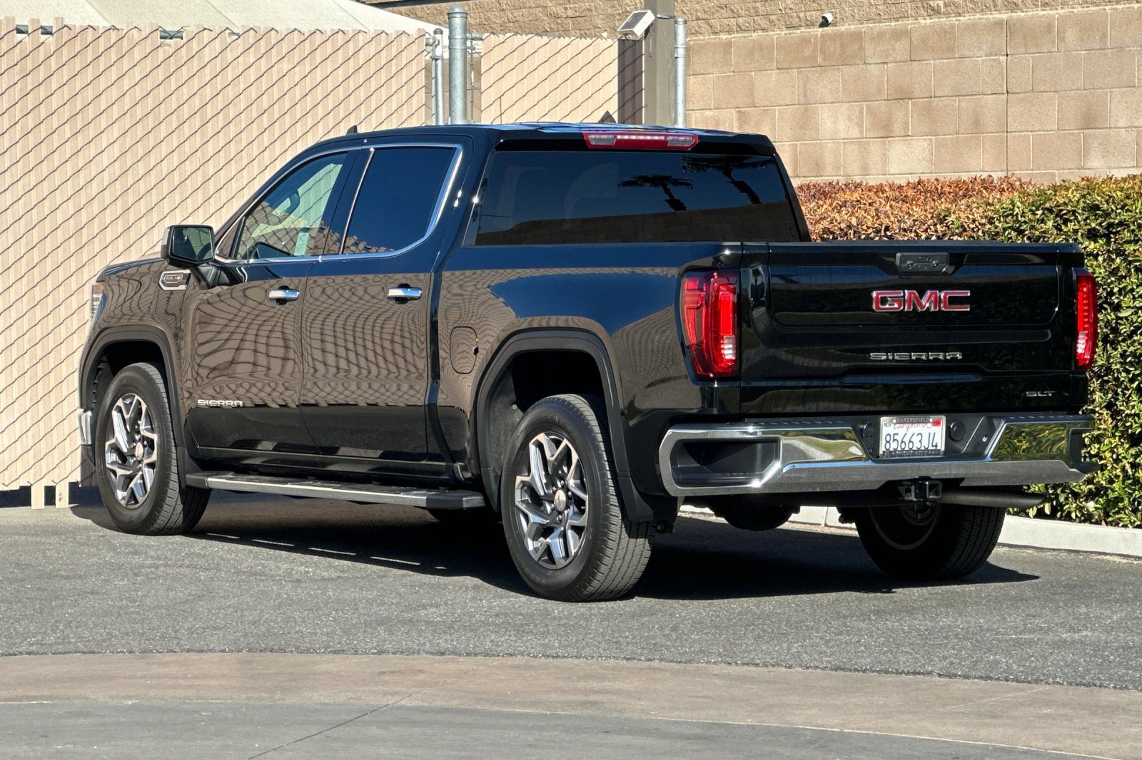 Certified 2026 GMC Sierra 1500 SLT w/ SLT Premium Package RWD image 6