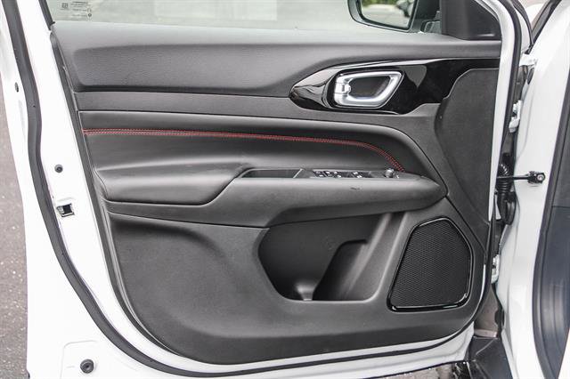 New 2026 Jeep Compass Trailhawk image 19