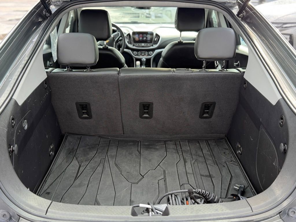Used 2017 Chevrolet Volt LT w/ Comfort Package image 5