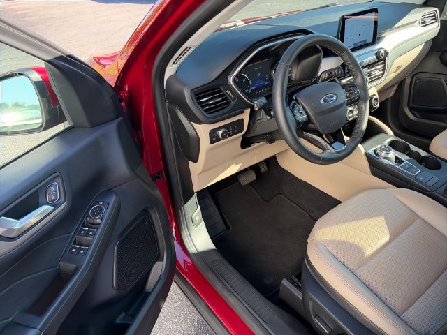 Used 2021 Ford Escape SEL FWD image 12