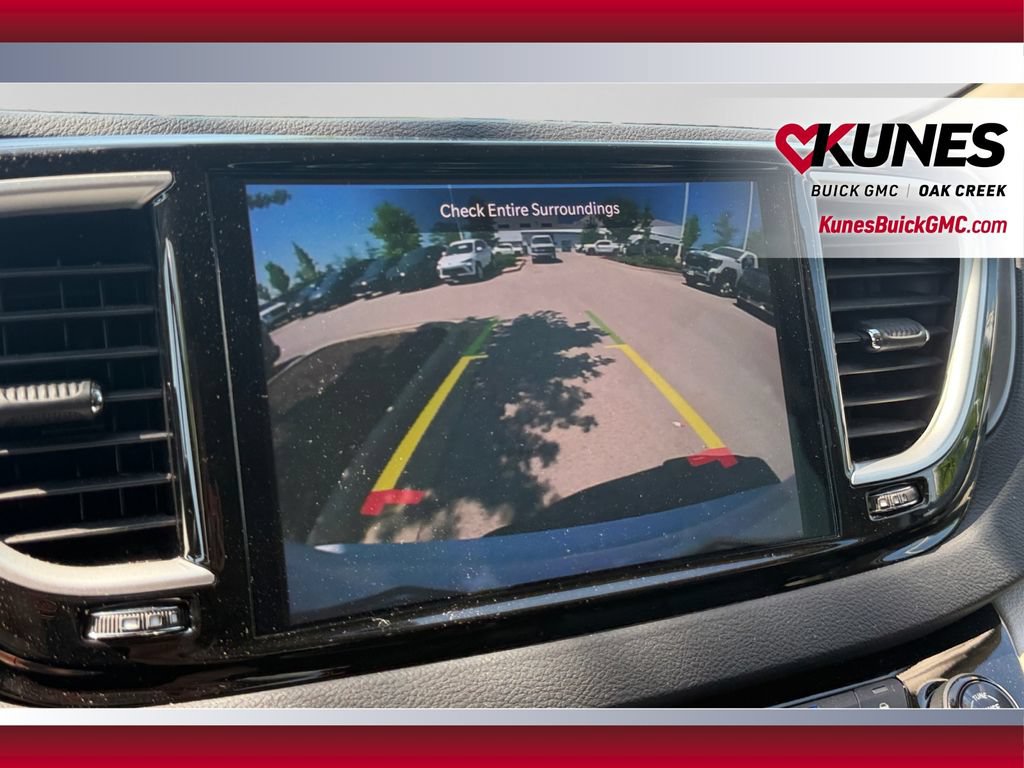 Used 2024 Chrysler Pacifica Touring-L FWD image 29