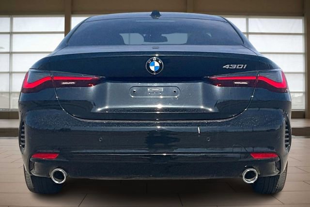 Used 2025 BMW 430i Coupe w/ Premium Package image 4