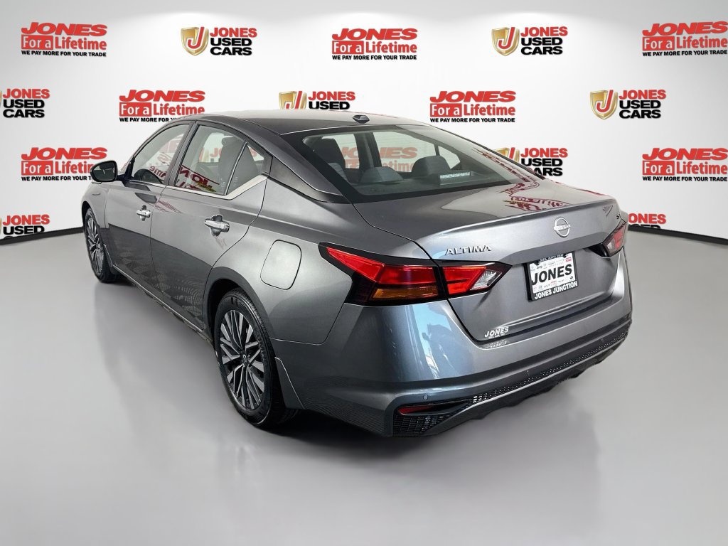 Certified 2024 Nissan Altima 2.5 SV FWD image 2