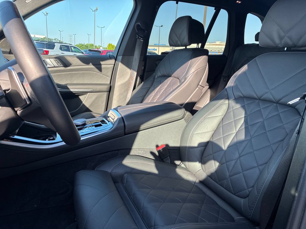 Used 2025 BMW X5 M60i w/ Climate Comfort Package AWD/4WD image 11
