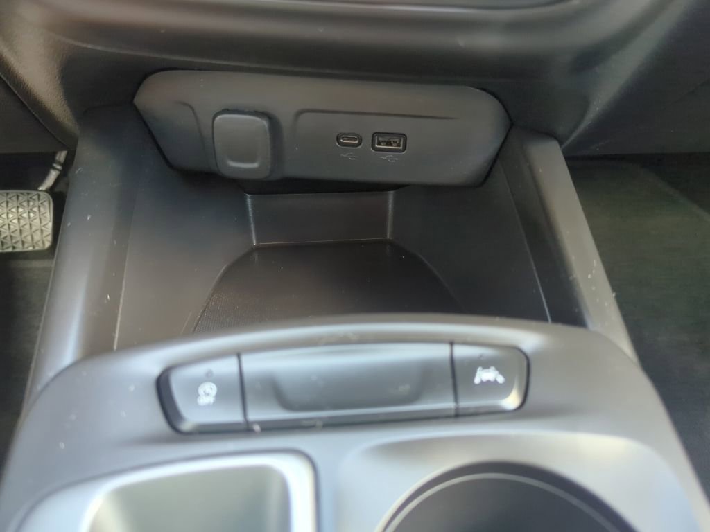 Certified 2024 Chevrolet Trax LS w/ LS Convenience Package FWD image 20