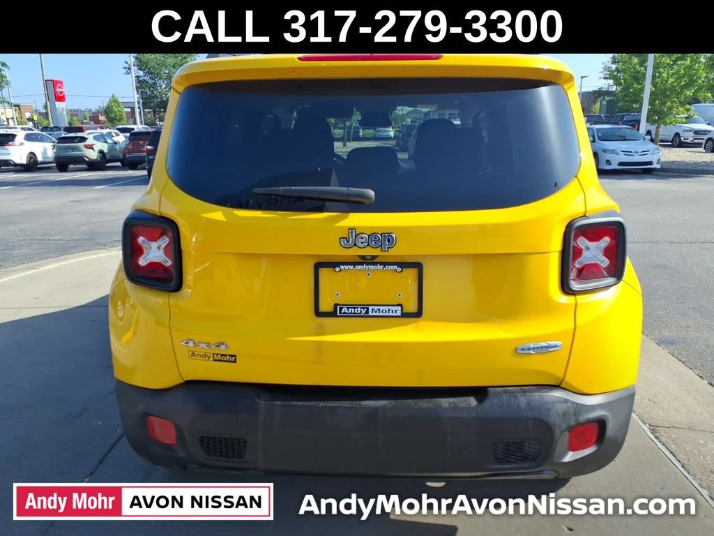 Used 2015 Jeep Renegade Latitude w/ Cold Weather Group II AWD/4WD image 10