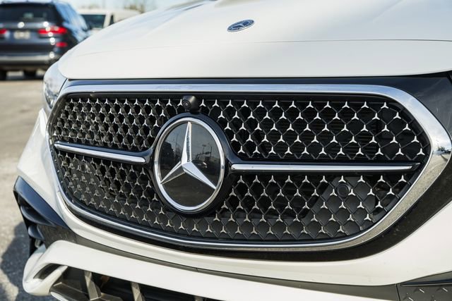 Certified 2025 Mercedes-Benz E 350 4MATIC Sedan image 12