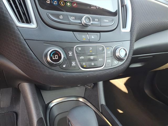 Used 2024 Chevrolet Malibu LT image 12