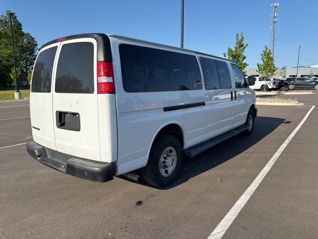 Used 2023 Chevrolet Express 3500 LS RWD image 5