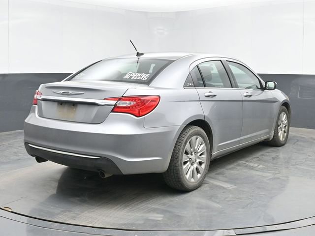 Used 2013 Chrysler 200 LX image 10