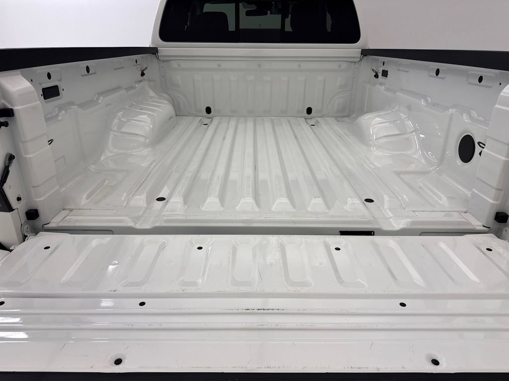 Used 2025 Nissan Frontier SV RWD image 11