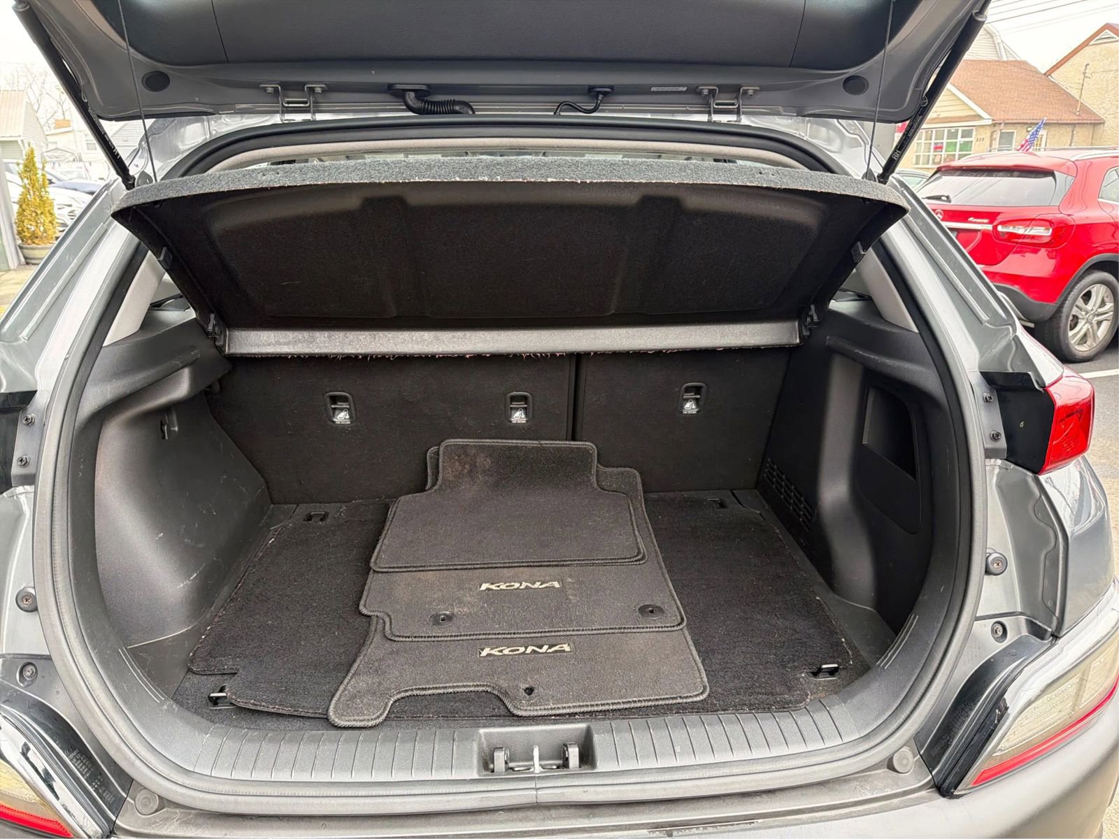 Used 2023 Hyundai Kona SE image 12