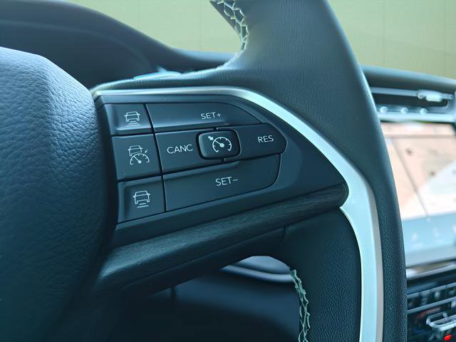 New 2025 Jeep Grand Cherokee L Limited w/ Luxury Tech Group II image 22