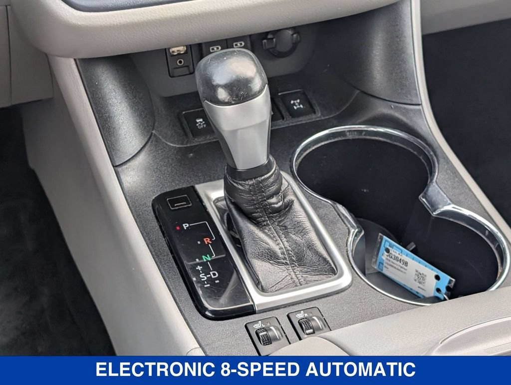 Used 2018 Toyota Highlander XLE w/ Carpet Mat Package (TMS) AWD/4WD image 30