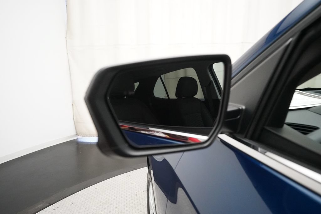 Used 2020 Chevrolet Equinox LT AWD/4WD image 25