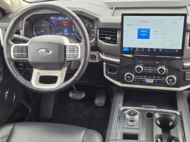 Used 2024 Ford Expedition XLT image 26