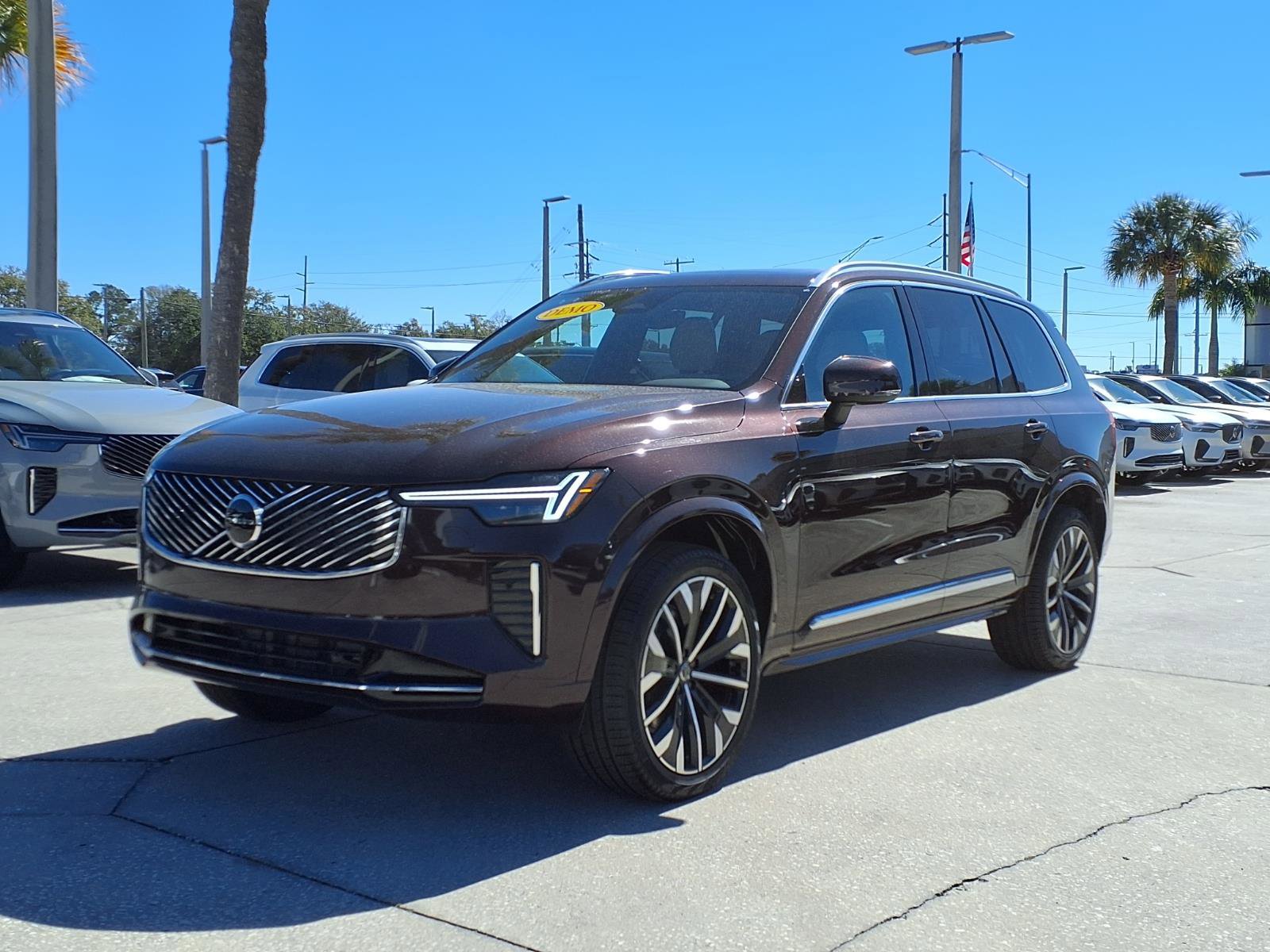 New 2026 Volvo XC90 B5 Core w/ Protection Package Premier image 3