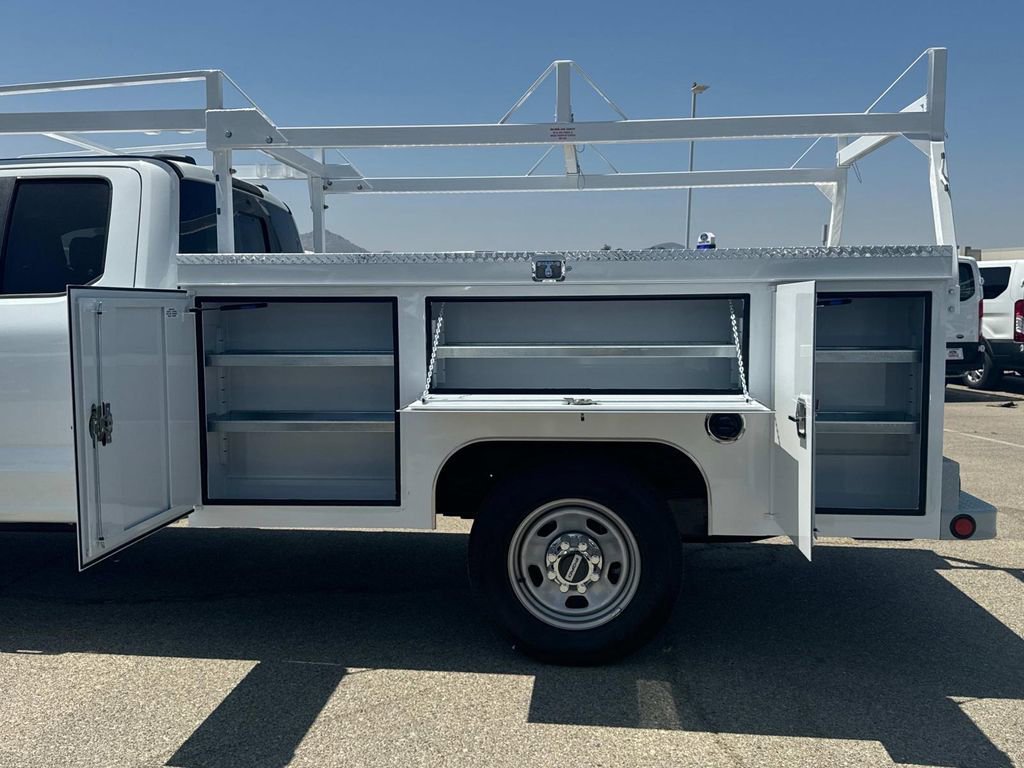 New 2025 Ford F350 XL w/ XL Chrome Package image 24