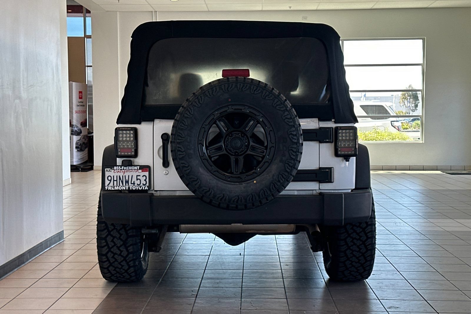 Used 2018 Jeep Wrangler Unlimited Sport S AWD/4WD image 5