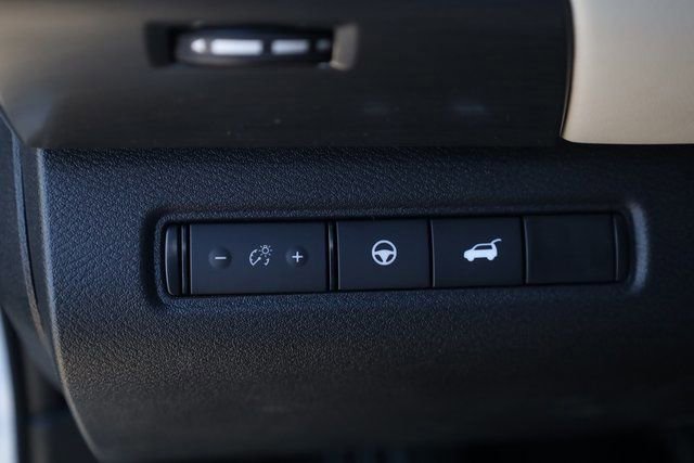 New 2026 Nissan Pathfinder SL w/ SL Premium Package AWD/4WD image 10