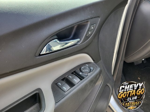 Used 2021 Chevrolet Equinox LS FWD image 18