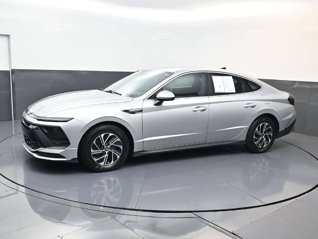 Certified 2026 Hyundai Sonata Blue FWD image 7