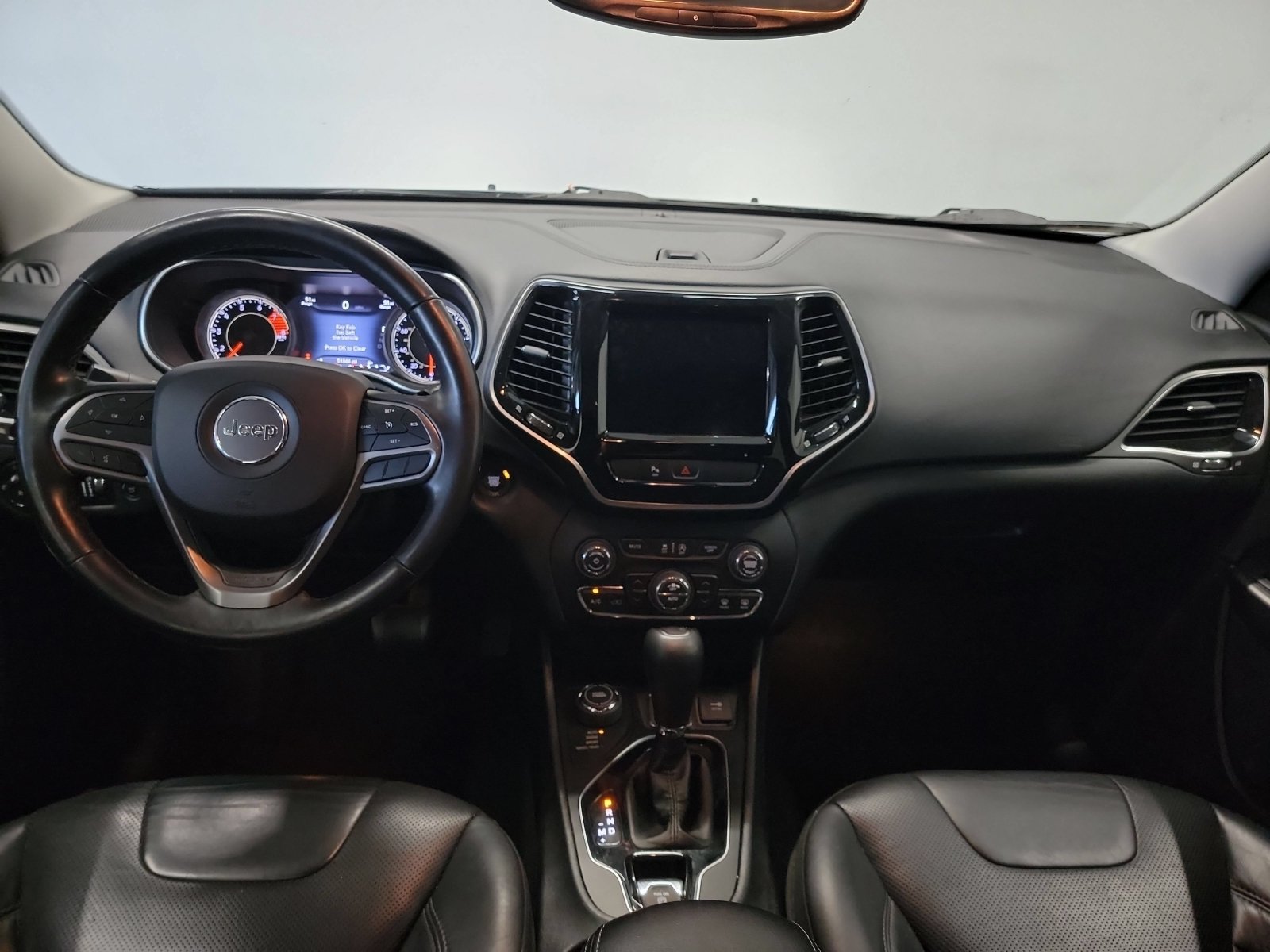 Used 2019 Jeep Cherokee Limited AWD/4WD image 15