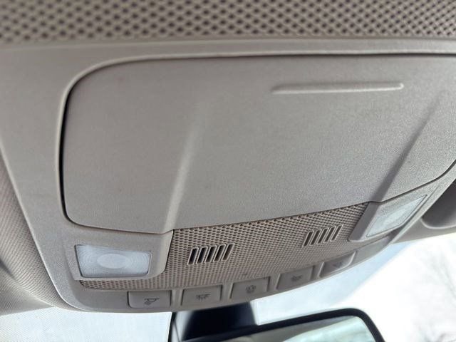 Used 2020 Ford Fusion SE image 30