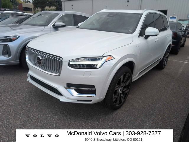Used 2025 Volvo XC90 T8 Plus w/ Protection Package Premier AWD/4WD image 1