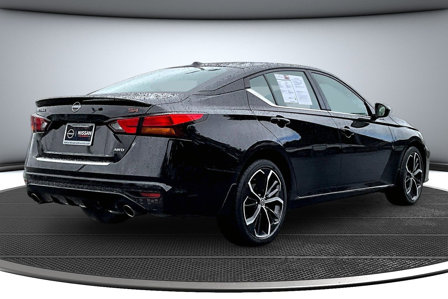 Used 2023 Nissan Altima 2.5 SR w/ SR Premium Package AWD/4WD image 6