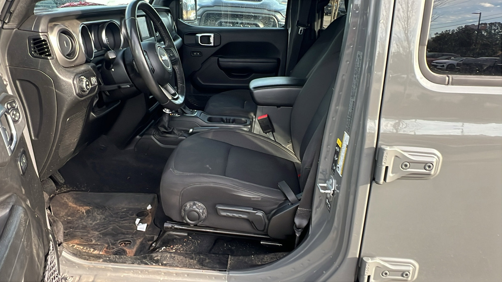 Used 2023 Jeep Gladiator Willys image 14