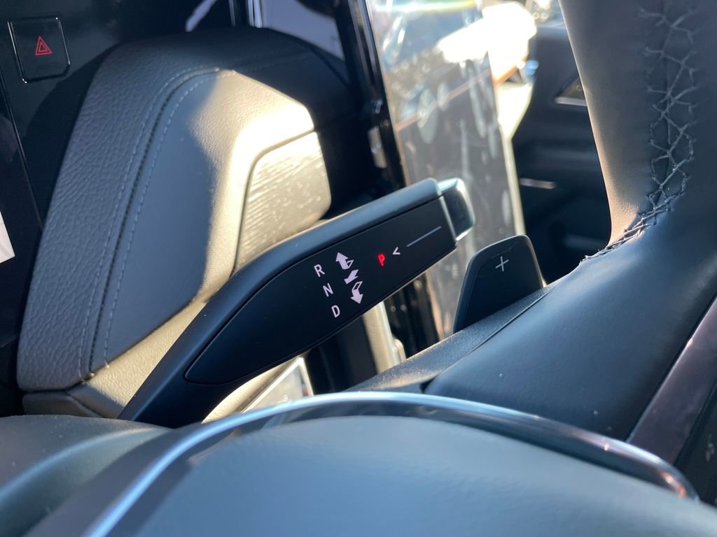 New 2026 GMC Yukon XL Denali image 24