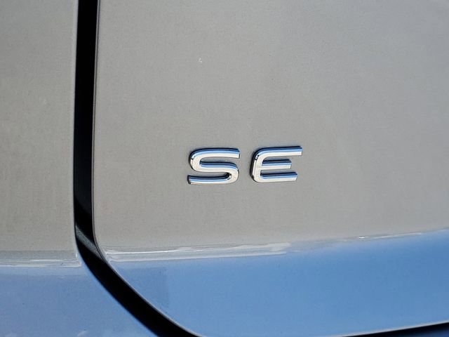 Certified 2025 Volkswagen Atlas Cross Sport SE image 7