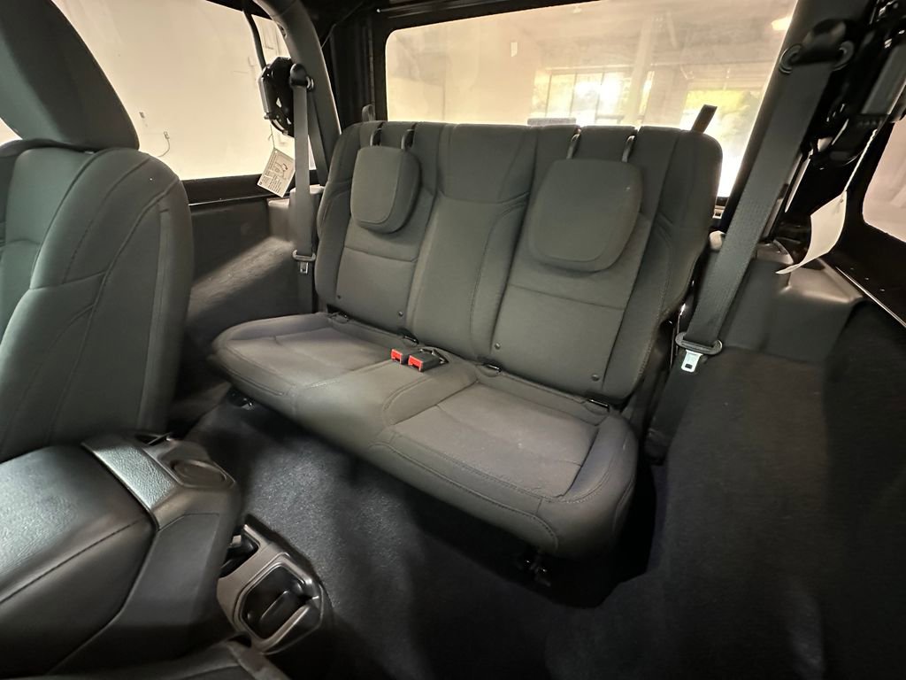 Used 2021 Jeep Wrangler Sport S image 14