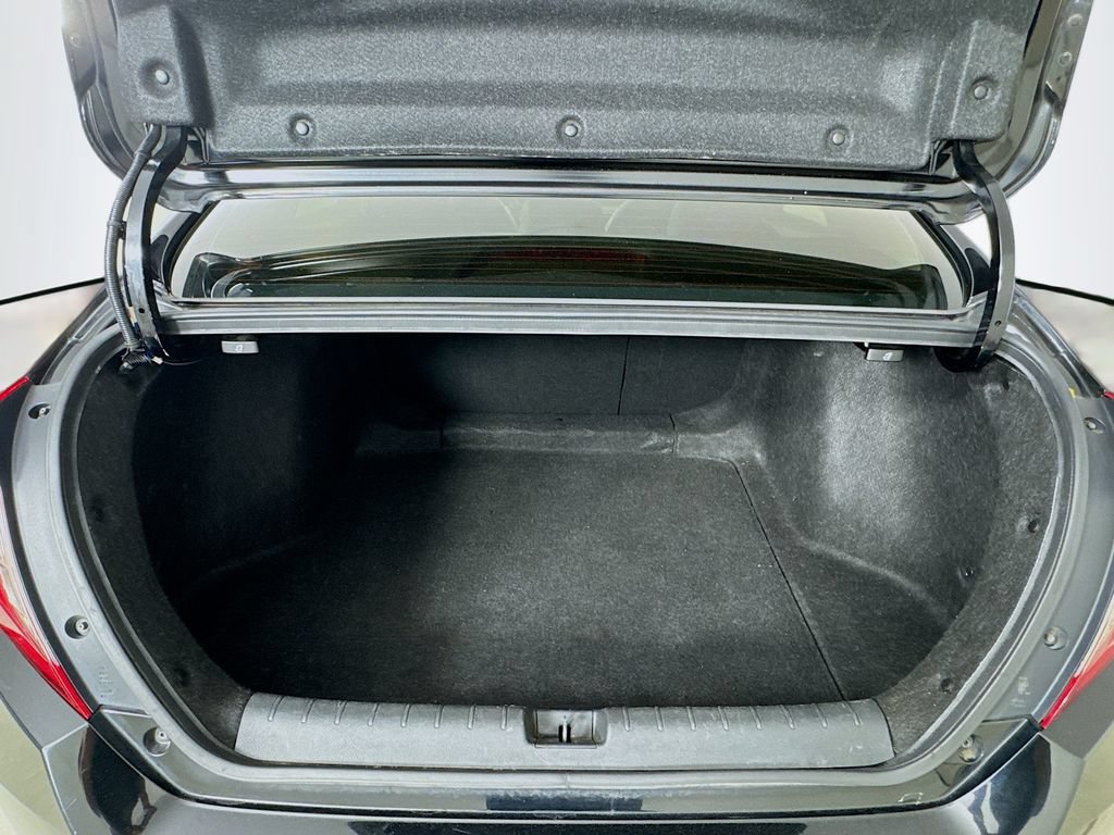 Certified 2018 Honda Civic EX-L image 30