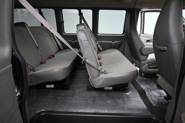 Used 2025 GMC Savana 2500 LT w/ LT Preferred Equipment Group RWD image 18