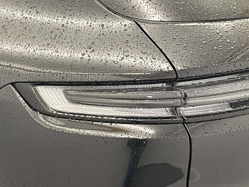 Certified 2025 Porsche Cayenne GTS AWD/4WD image 16