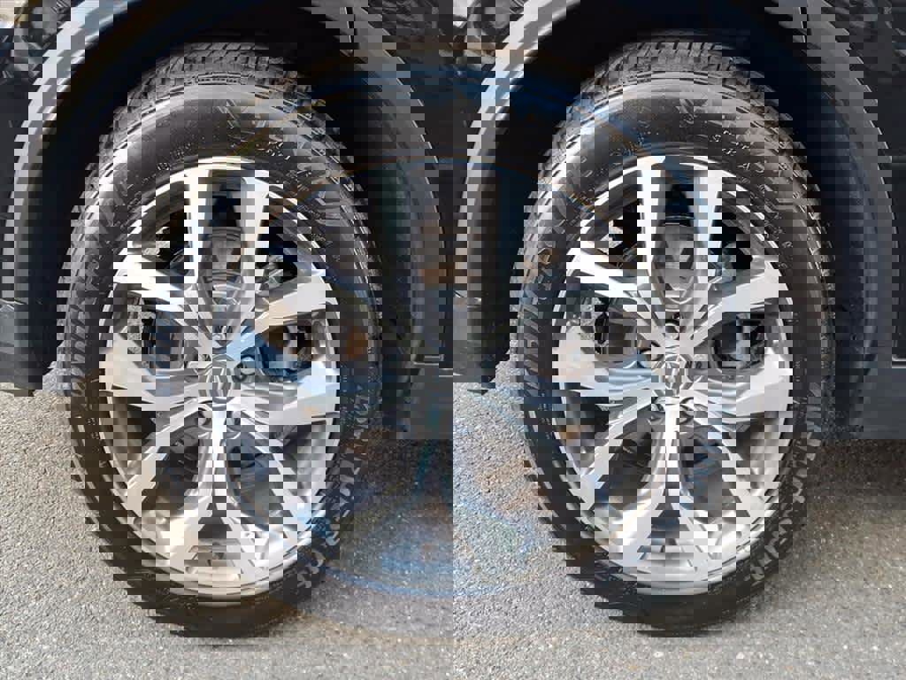 Used 2023 Acura MDX SH-AWD w/ Technology Package image 7