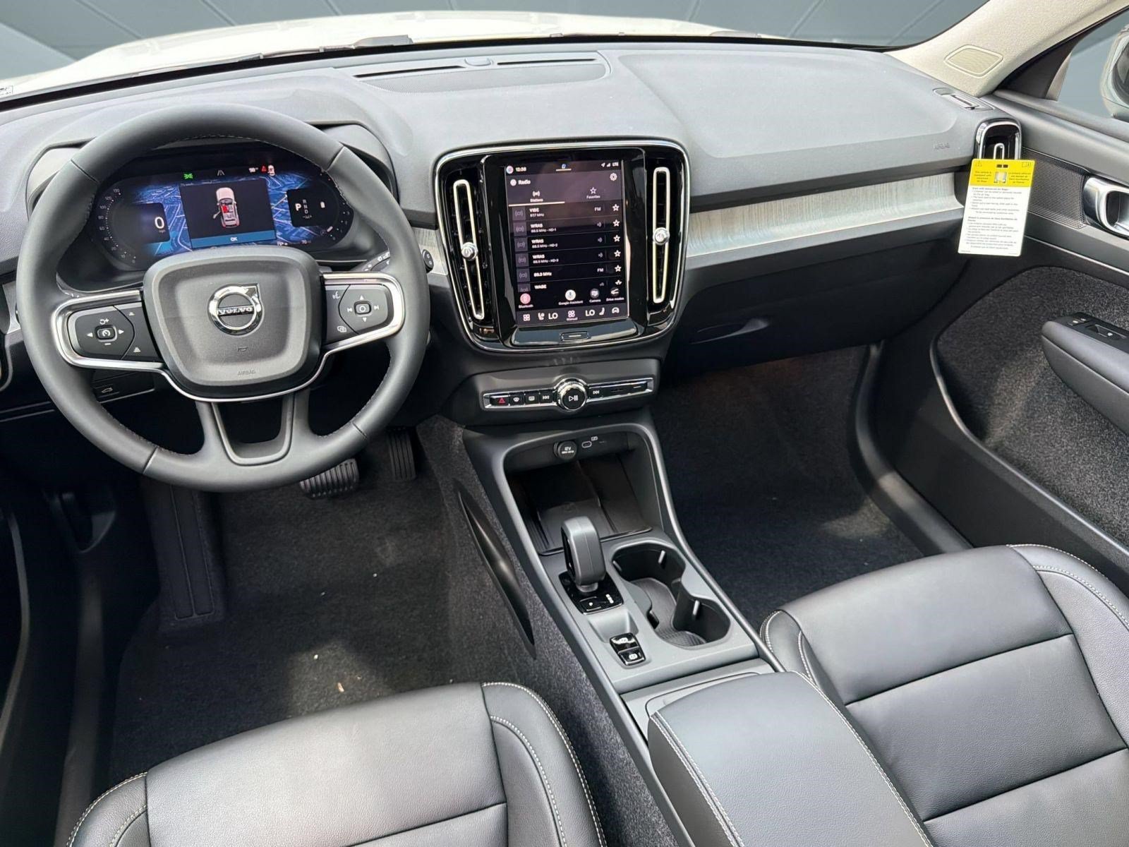 New 2026 Volvo XC40 B5 Core w/ Protection Package Premier AWD/4WD image 27