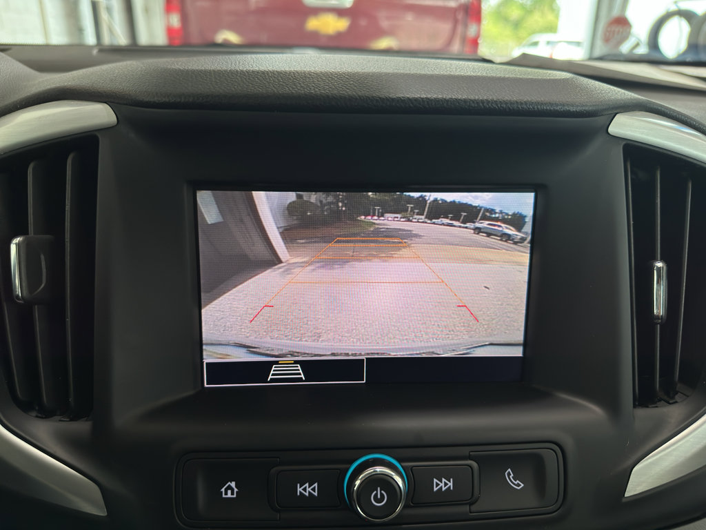 Used 2024 GMC Terrain SLE image 18