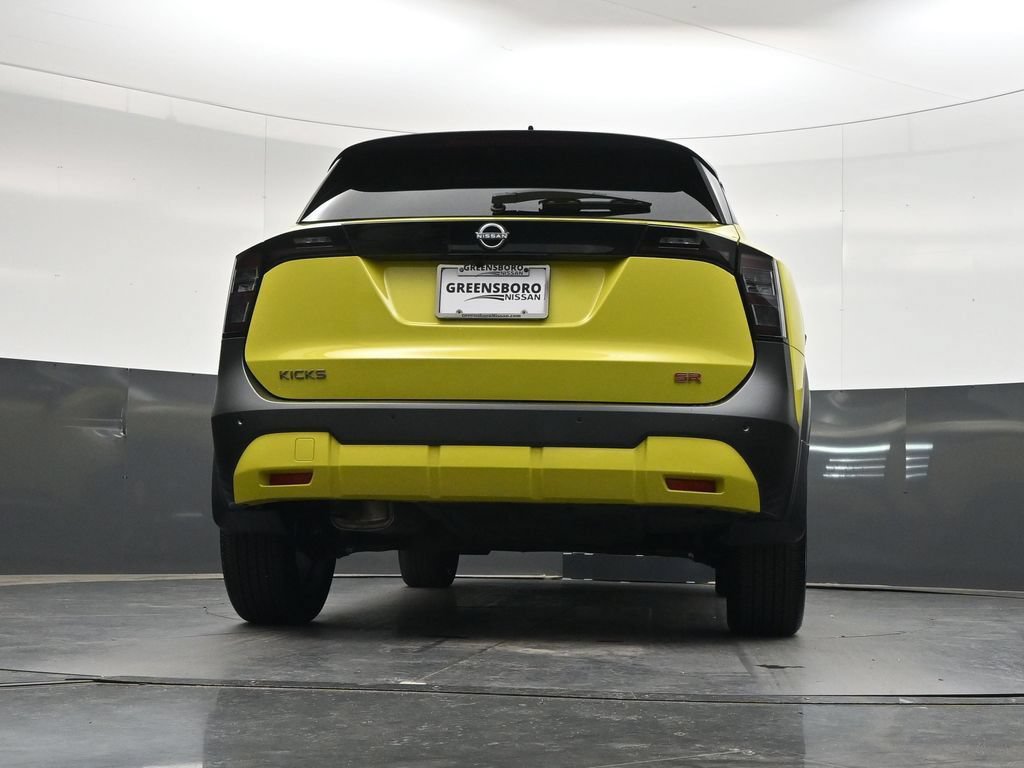 Used 2025 Nissan Kicks SR w/ SR Premium Package FWD image 44