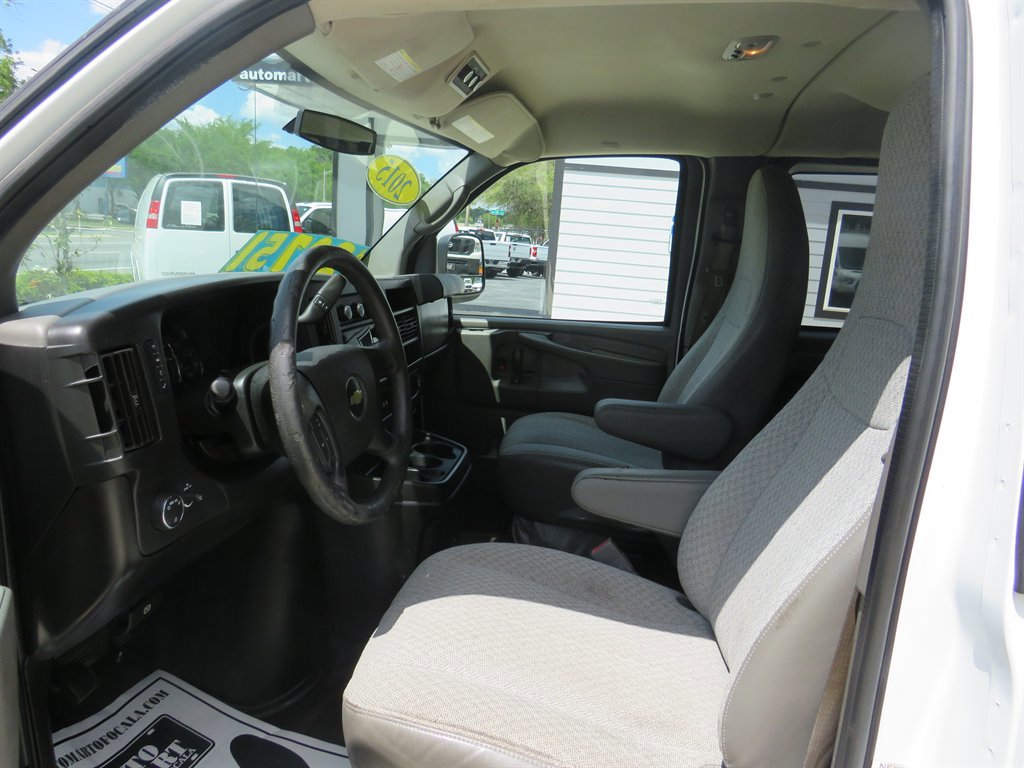 Used 2015 Chevrolet Express 3500 LT w/ LT Preferred Equipment Group RWD image 4