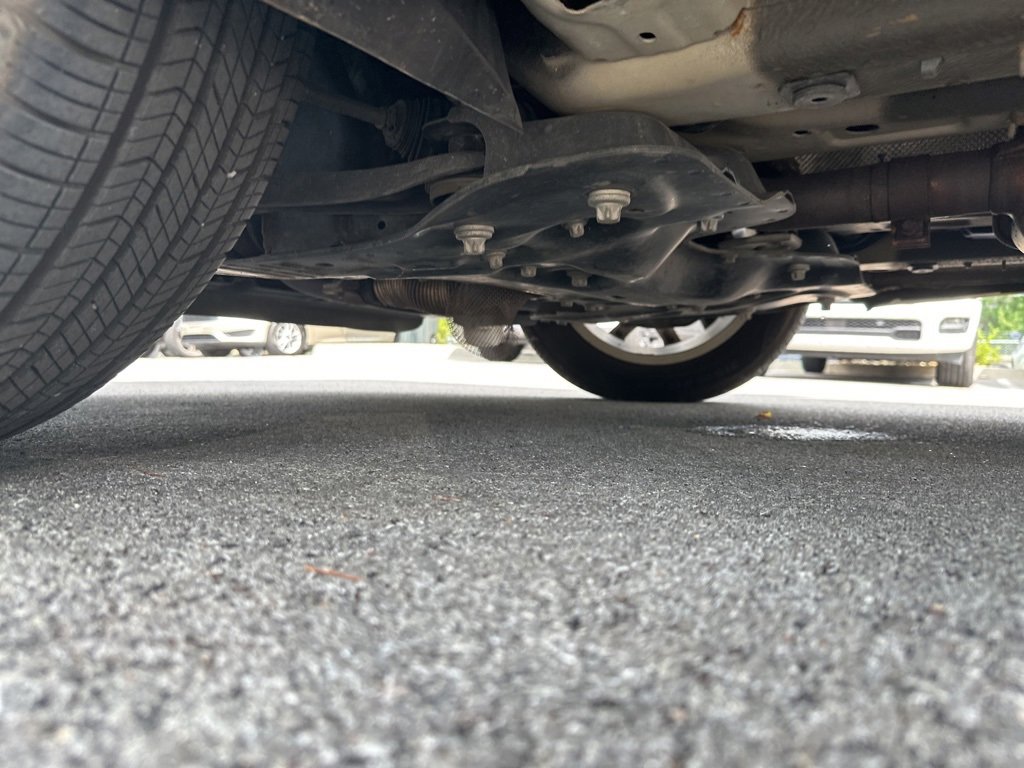 Used 2015 Jeep Renegade Latitude w/ Popular Equipment Group image 28